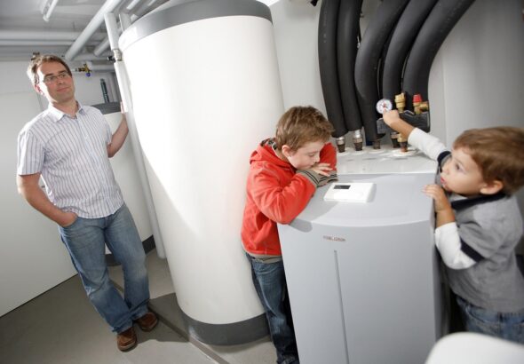 globalenergysystems-heat-pumps-393059_1280