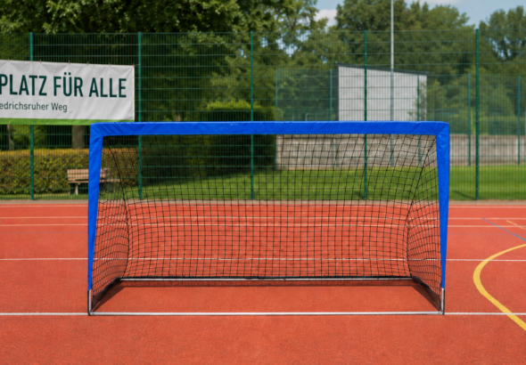 Wurftor auf Sportplatz